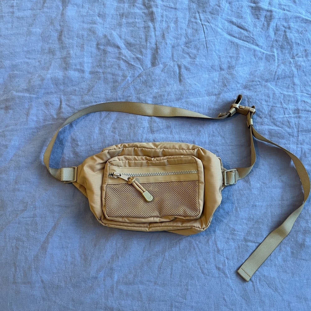Target Fanny pack